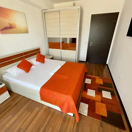 Comar Summerland Mamaia